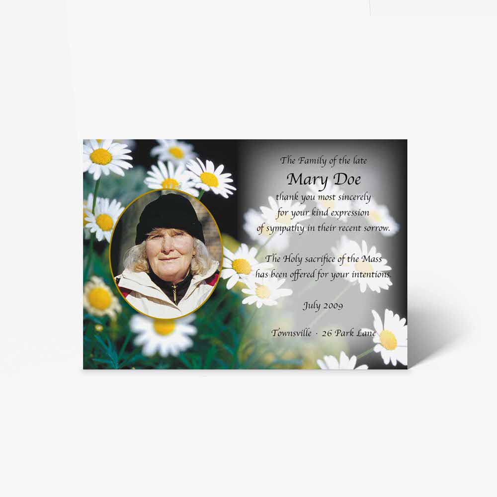memorial card with daisies