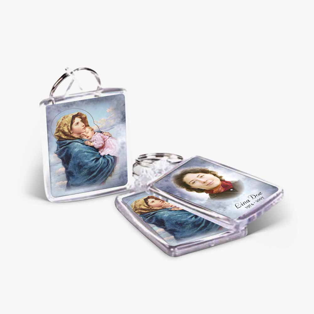 a key chain with a picture of a mother and child